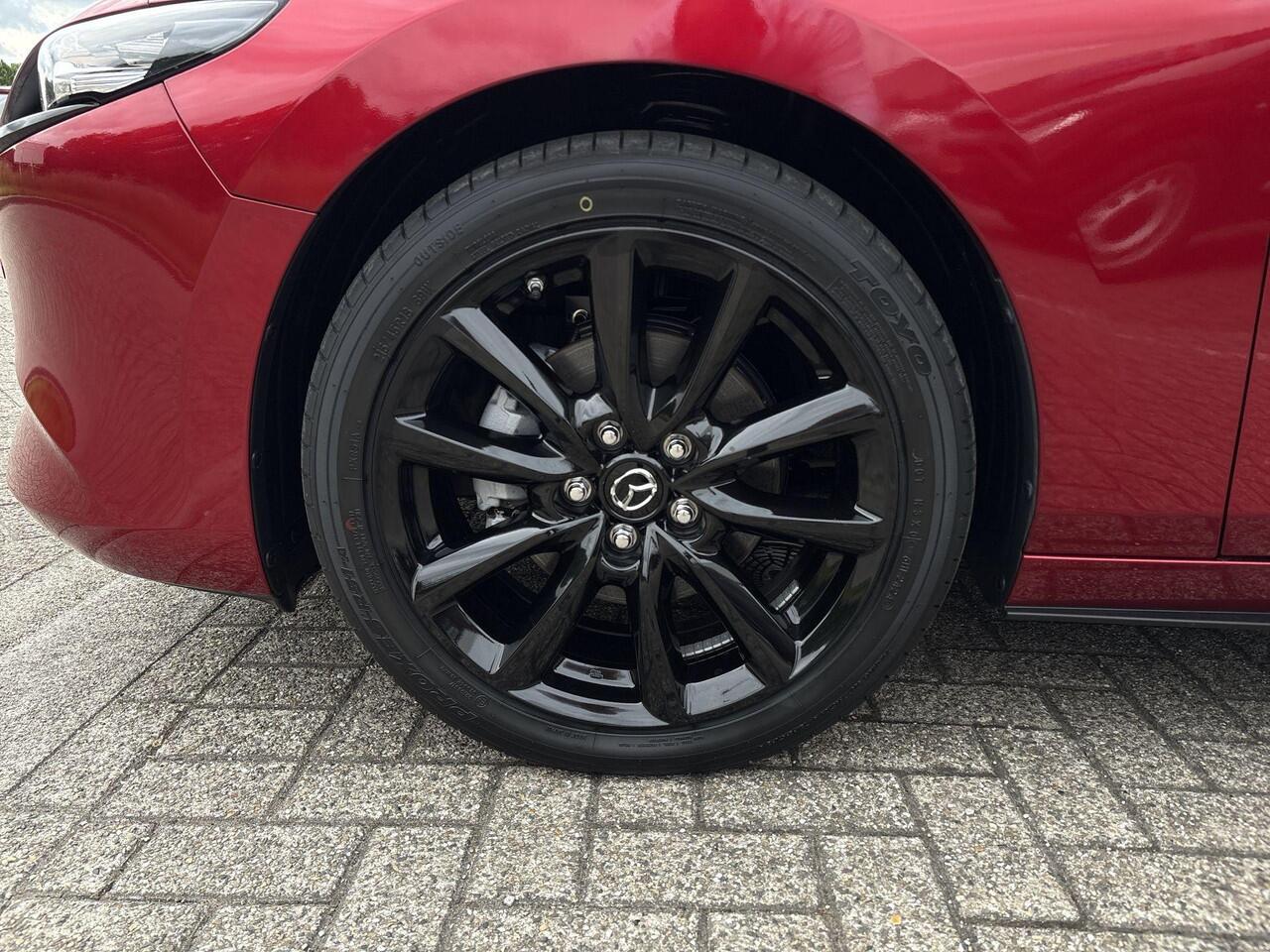 Mazda 3 2.5 e-SkyActiv-G M Hybrid 140 Homura | Rijklaar | Apple Carplay | Parkeersensor | Stoelverwarming