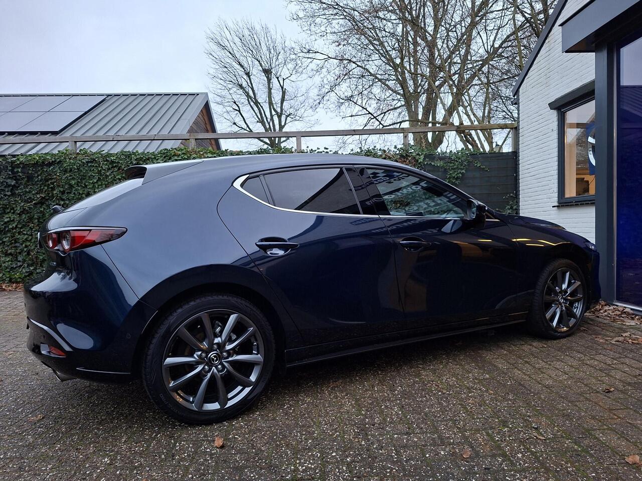 Mazda 3 2.0 e-SkyActiv-G M Hybrid 122 Comfort met Bose 360° camera