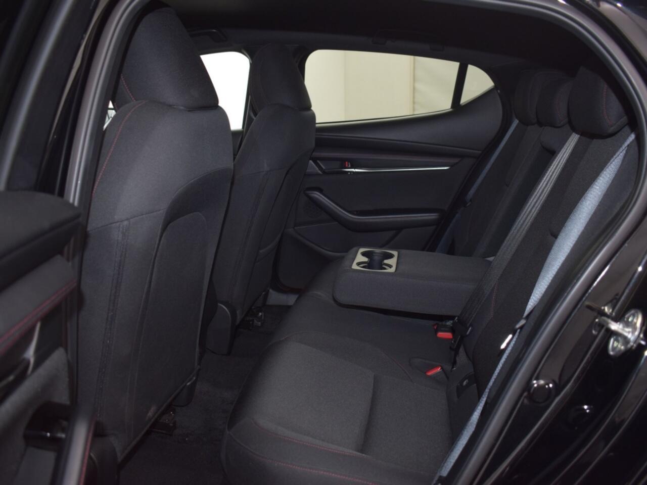 Mazda 3 2.0 e-SA-G SPORTIVE CAMERA LMV APPLE CARPLAY