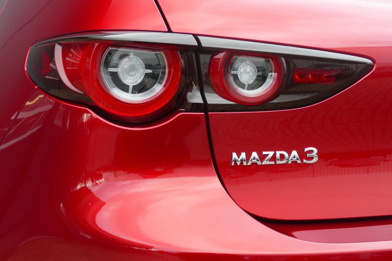 Mazda 3 2.0 e-SkyActiv-X M Hybrid 186 Exclusive-line | Leder | Shadowline Pack | RIJKLAARPRIJS!