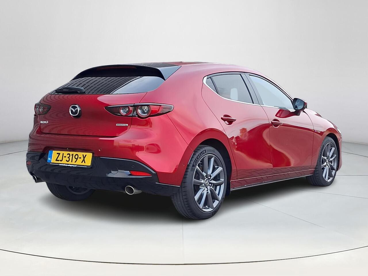 Mazda 3 2.0 e-SkyActiv-G M Hybrid 122 Luxury | Apple Carplay | 360 graden camera | Adaptief Cruise Control | Bose Premium Soundsysteem | Stoel/stuurverwarming |