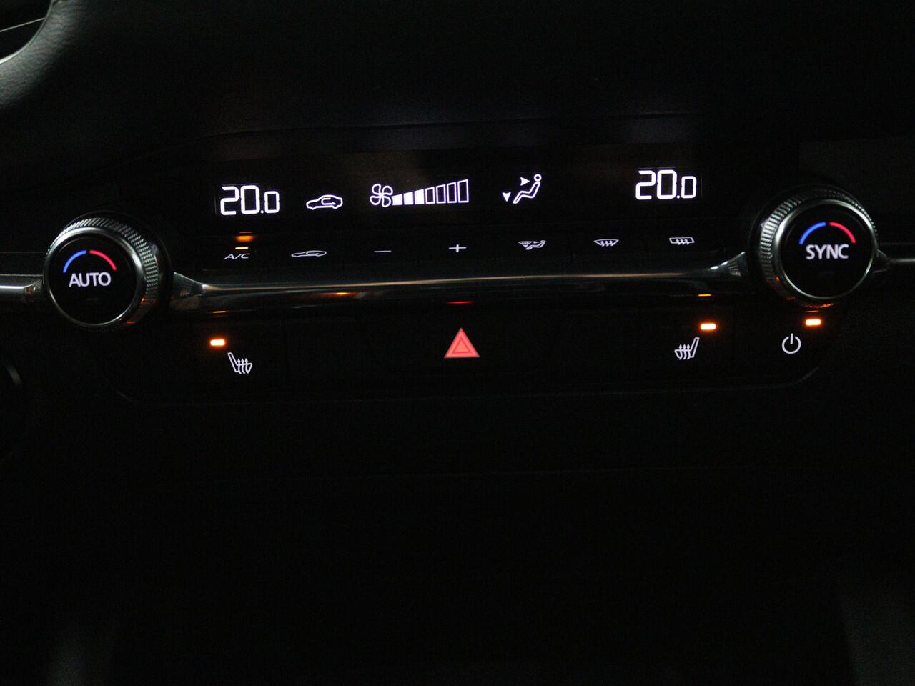 Mazda 3 2.0 e-SkyActiv-X M Hybrid 186 Exclusive-line automaat | BOSE | 360 camera | Trekhaak |