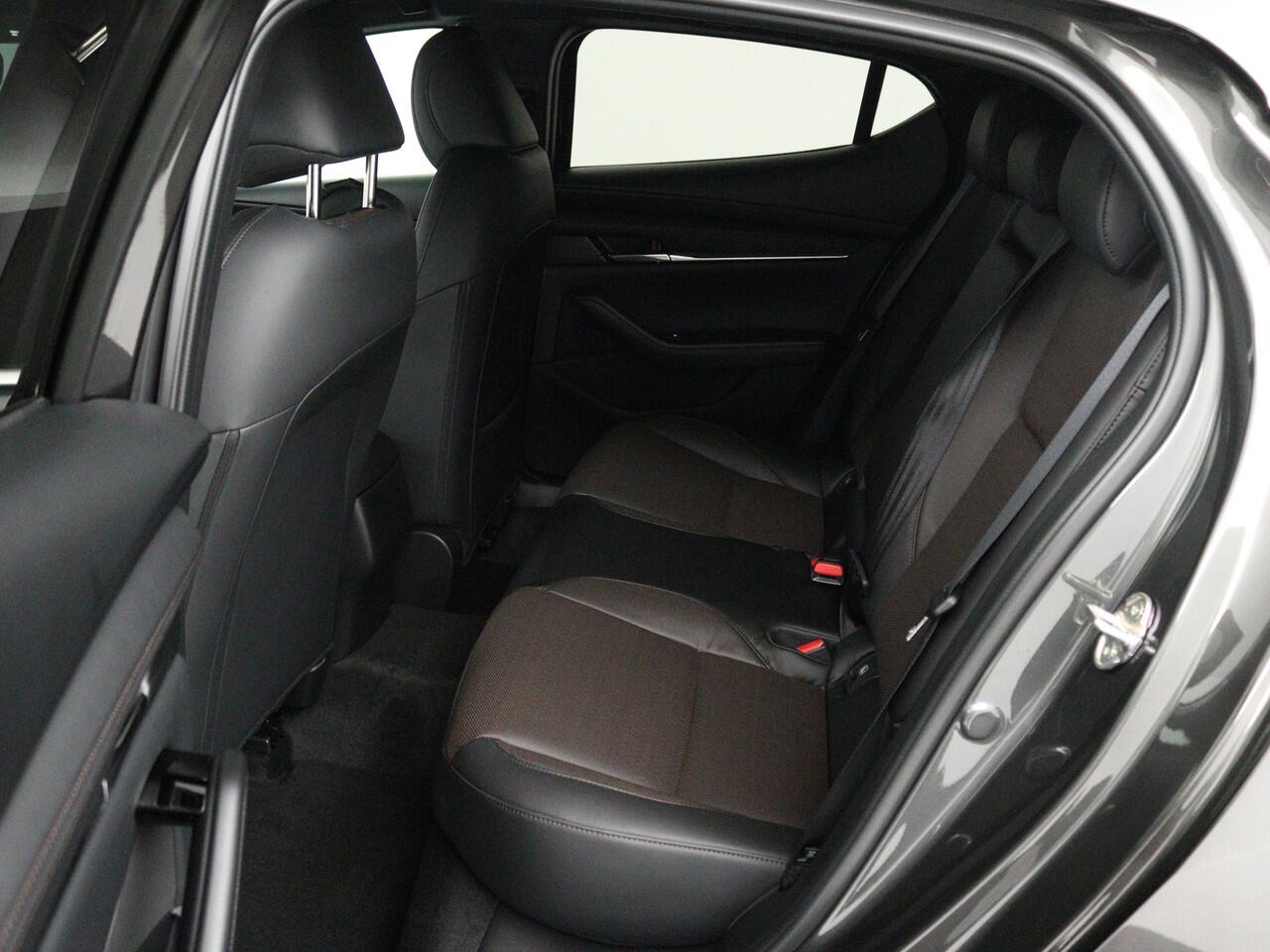 Mazda 3 2.5 e-SkyActiv-G M Hybrid 140 Takumi automaat | Leder | 360 camera |