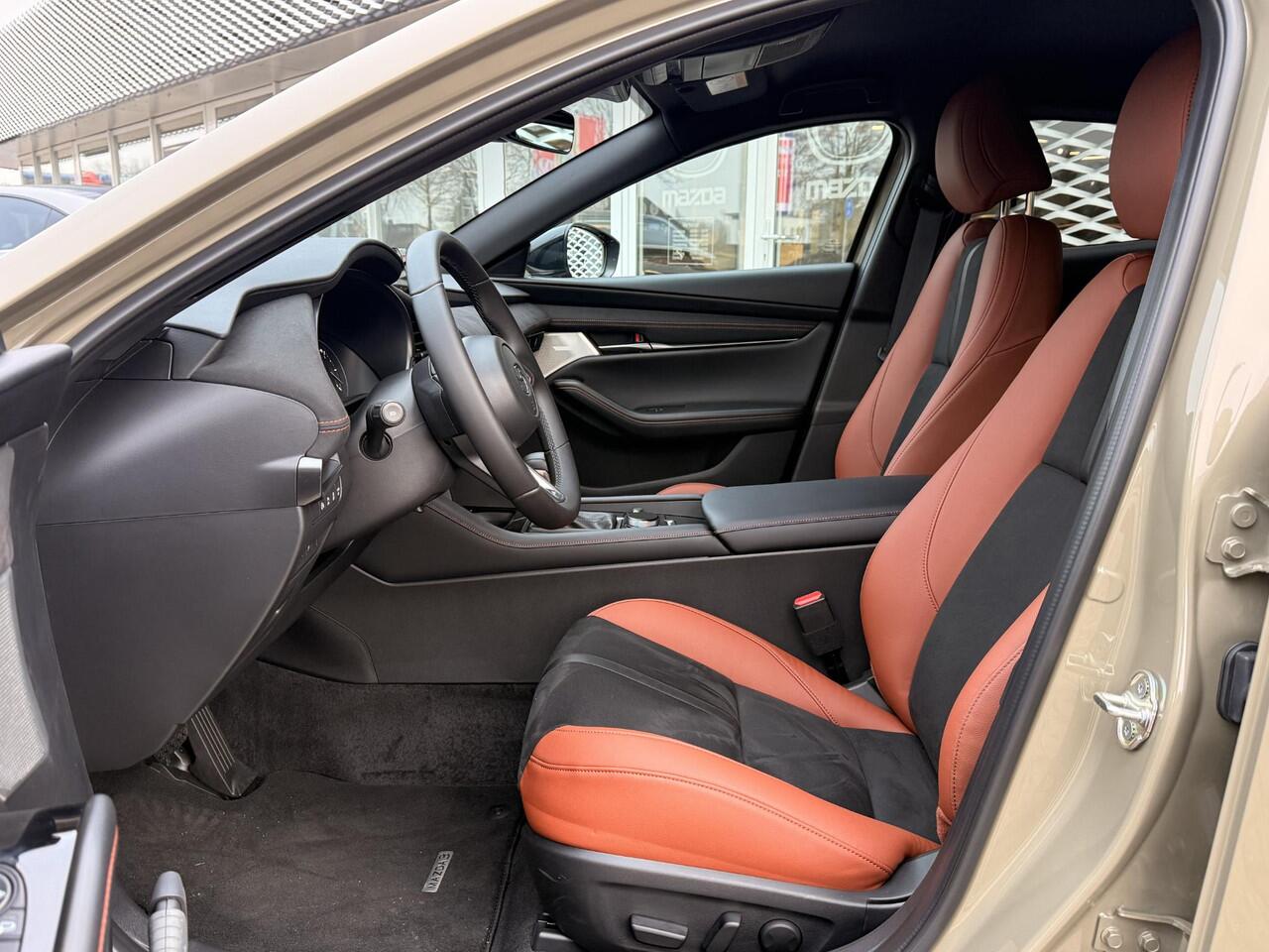 Mazda 3 2.5 e-SkyActiv-G M Hybrid 140 Nagisa | AUTOMAAT | ALL SEASON | CAMERA | PARKEER SENSOREN VOOR EN ACHTER |