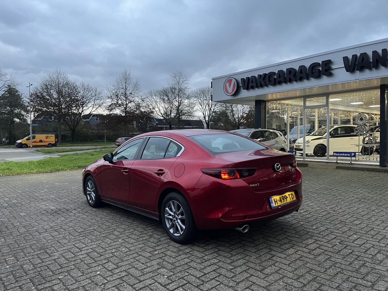 Mazda 3 2.0 e-SkyActiv-X M Hybrid 180pk Navi AdCruise Lmv Nap