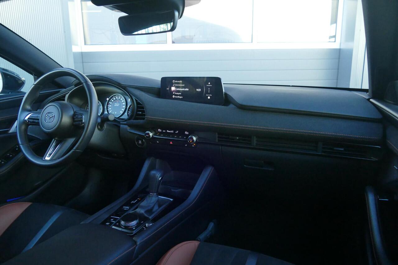Mazda 3 2.5 e-SkyActiv-G M Hybrid 140 Nagisa | Demo | Black line | RIJKLAARPRIJS!