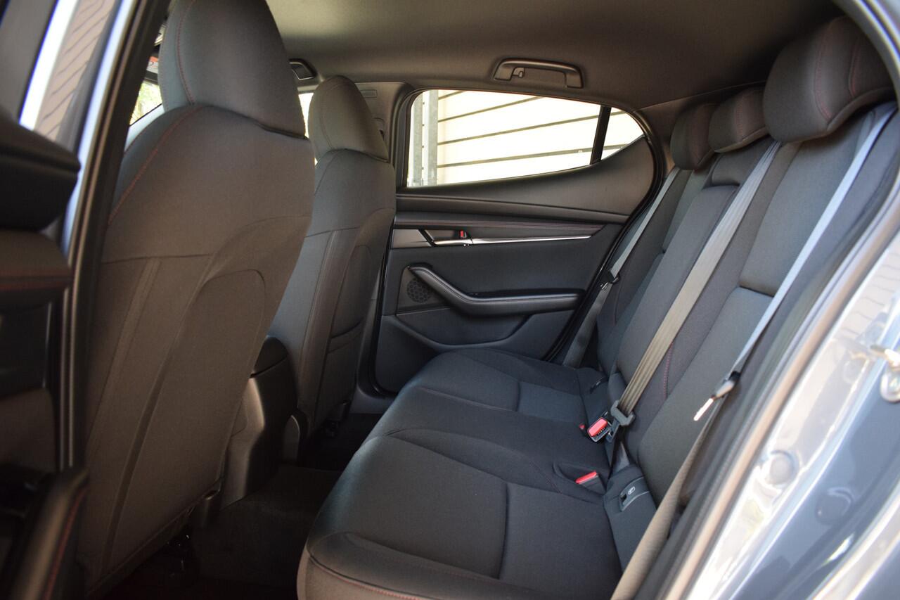 Mazda 3 2.5 e-SkyActiv-G M Hybrid 140 Homura - Nu met ¤ 3.000,- Voorraad korting - Meerdere kleuren/uitvoeringen uit voorraad leverbaar