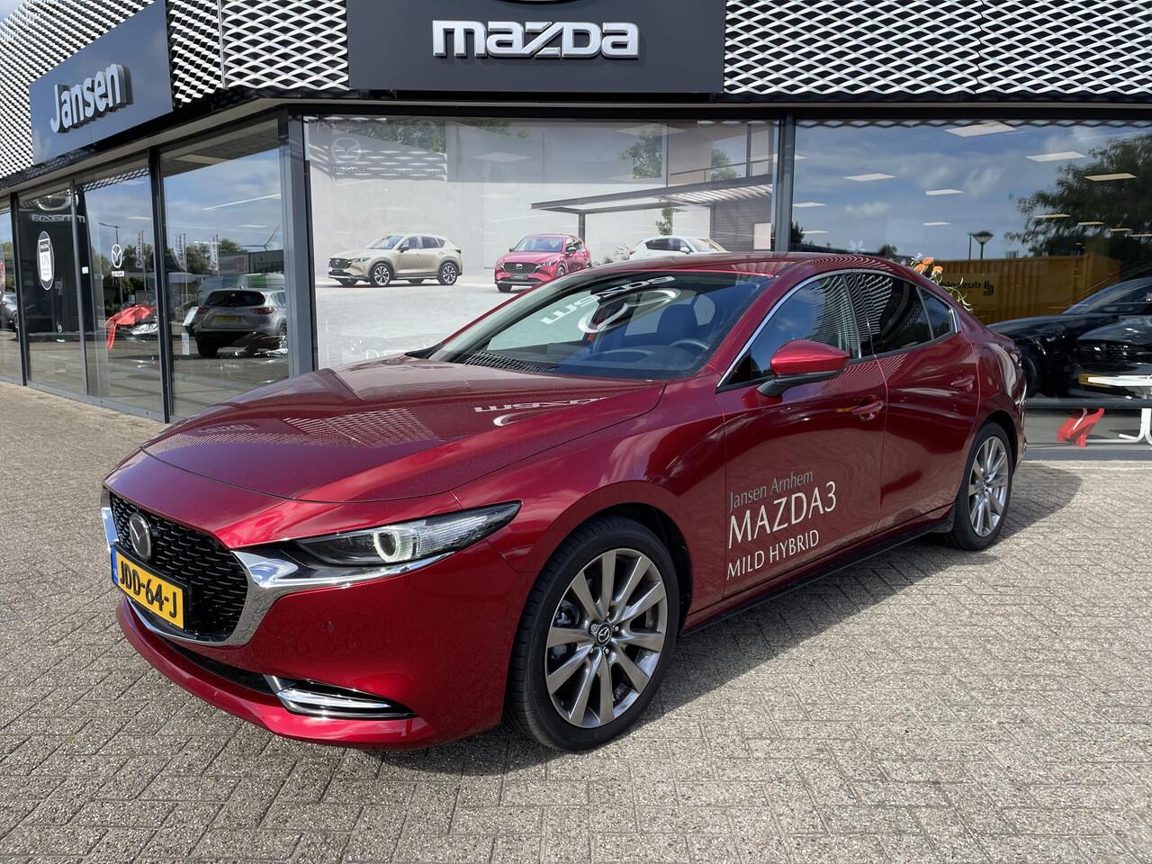 Mazda 3 3 Sedan 2.0 E-SkyActiv-X 186 Takumi , Demovoordeel ¤ 8.940,- , Automaat, Leder, Bose, 360 Camera, HUD, LMV 18 Inch, Clima, Stoelverwarming, Stuurverwarming, Navi, Apple Carplay, LKA, Adap. Cruise
