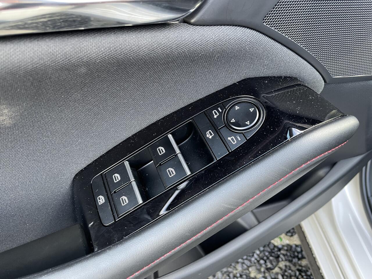 Mazda 3 2.5 e-SkyActiv-G M Hybrid 140 Homura