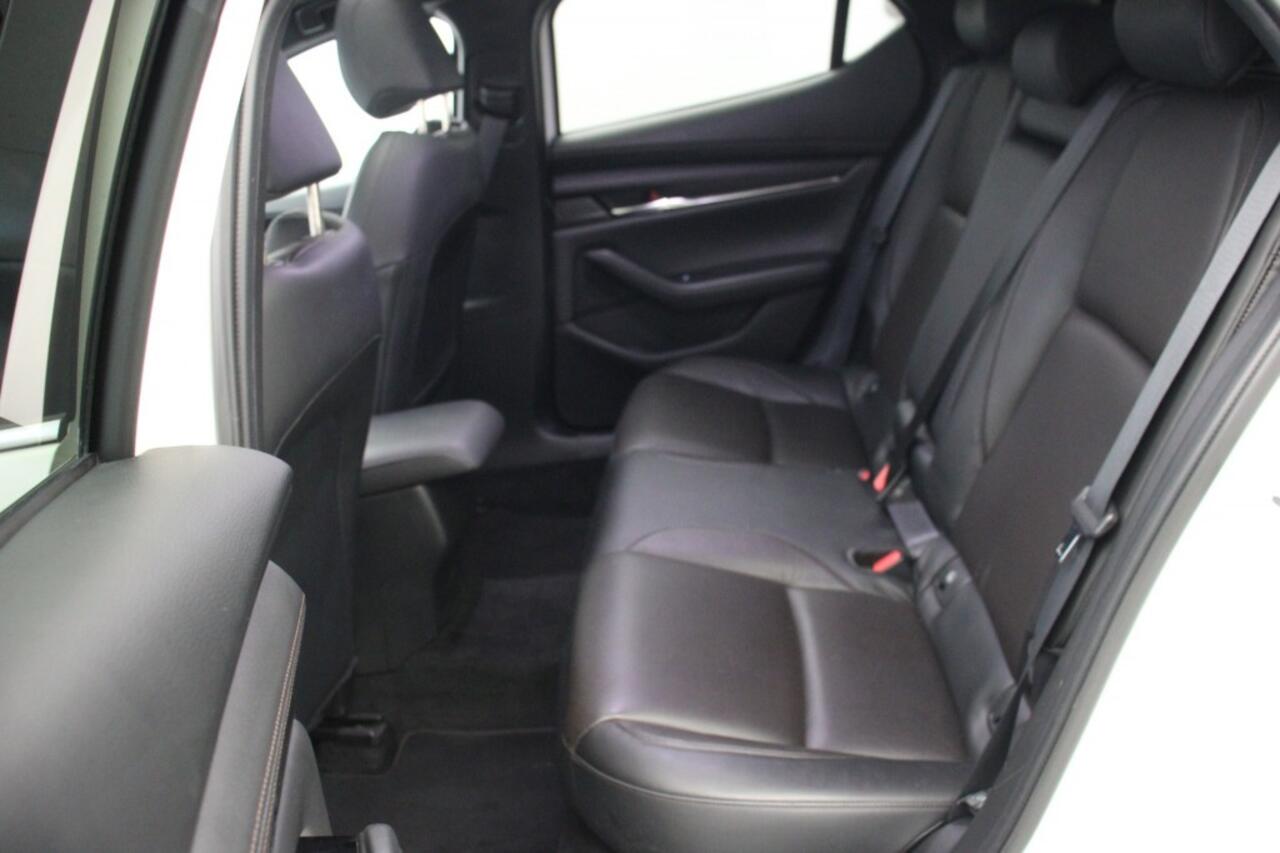 Mazda 3 2.0 e-SkyActiv-X M Hybrid 186 Luxury - Carplay, Dakraam, Leer, Camera, Stuur/Stoelverw.