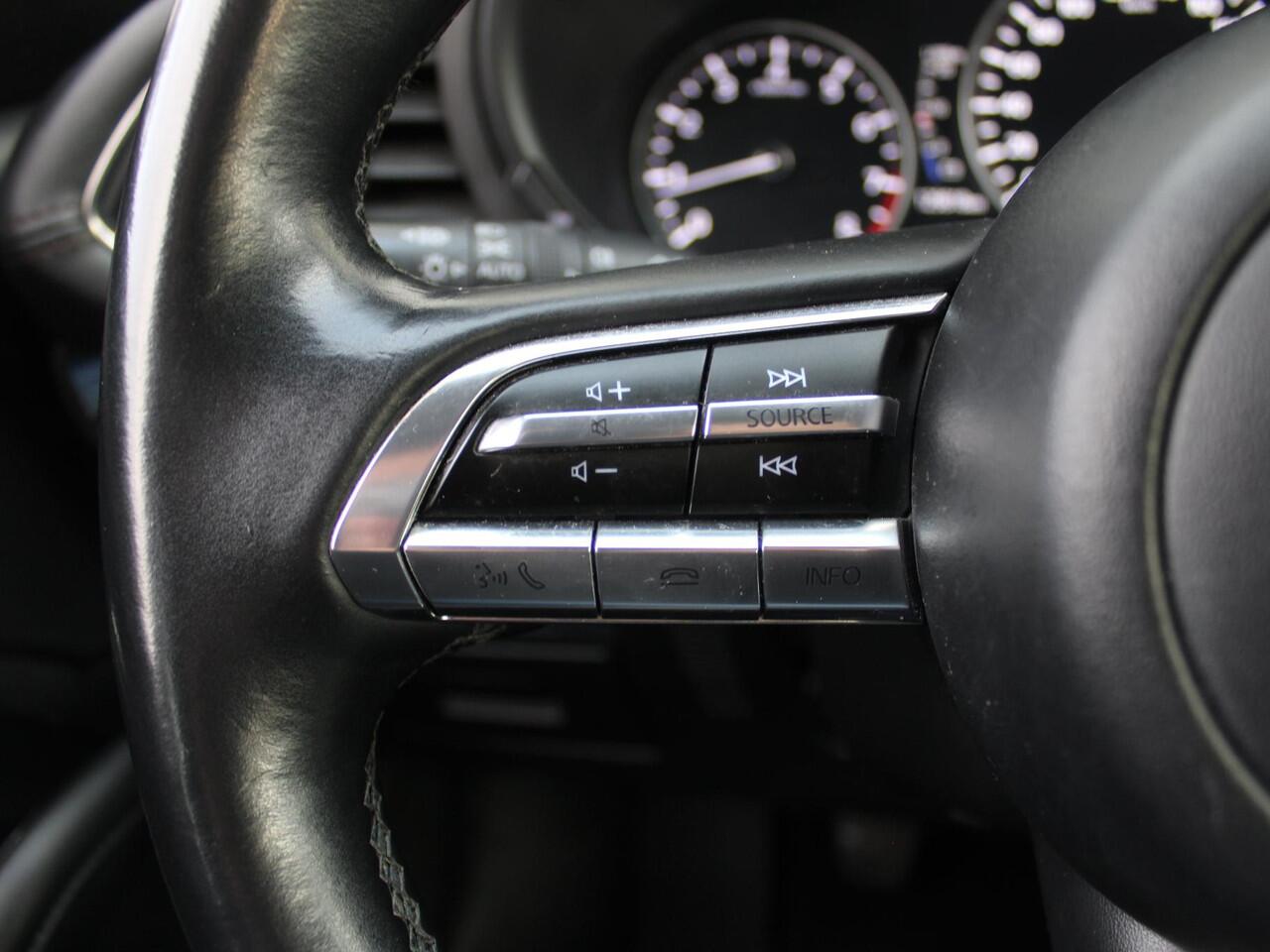 Mazda 3 2.0 e-SkyActiv-G M Hybrid 122PK 6MT Comfort | BTW Auto | Navi | Leder | Keyless | Camera | Elek. Stoelvers. |