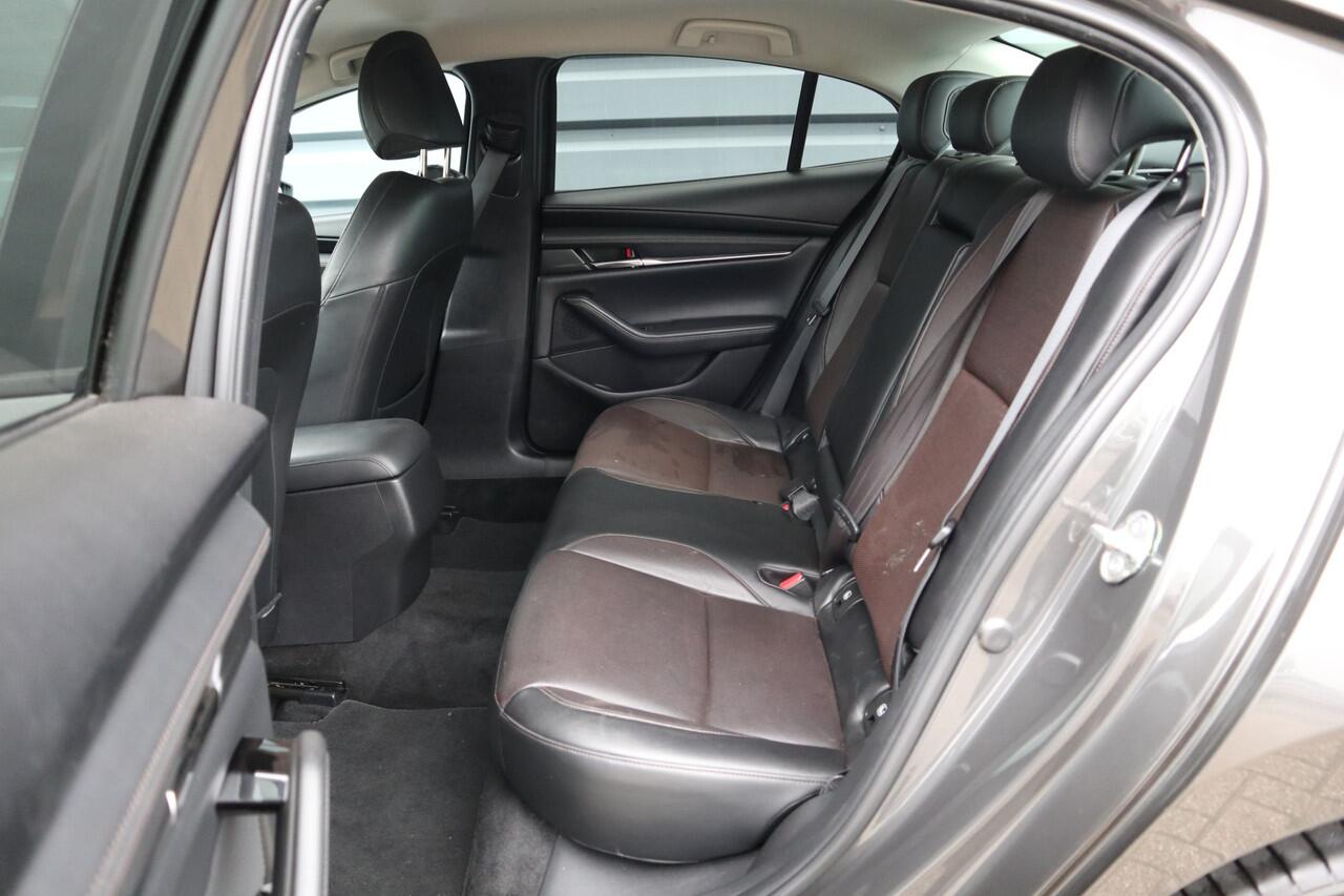 Mazda 3 2.0 e-SkyActiv-G M Hybrid 122 Luxury