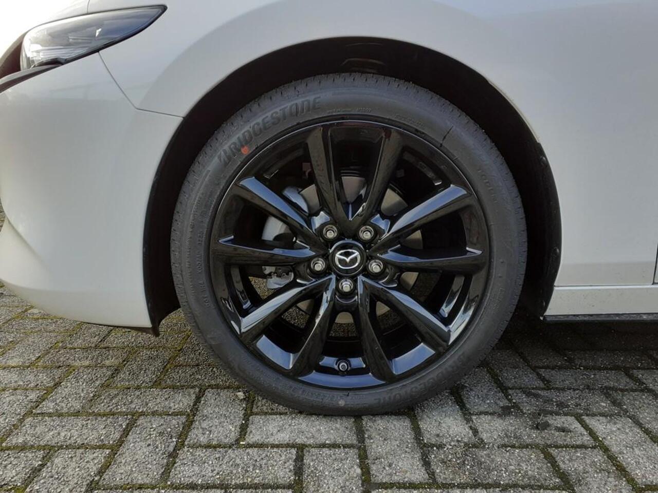 Mazda 3 2.5 e-SkyActiv-G M Hybrid 140 Homura Mengelers actieprijs: ¤ 34.890,00*