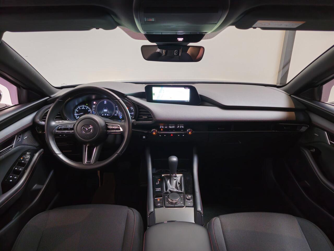 Mazda 3 2.0 e-SkyActiv-G M Hybrid 150 Homura - Stoelverwarming - Apple Carplay/ Android Auto - Adaptive Cruise - Bose audio - Headup display - Afneembare trekhaak