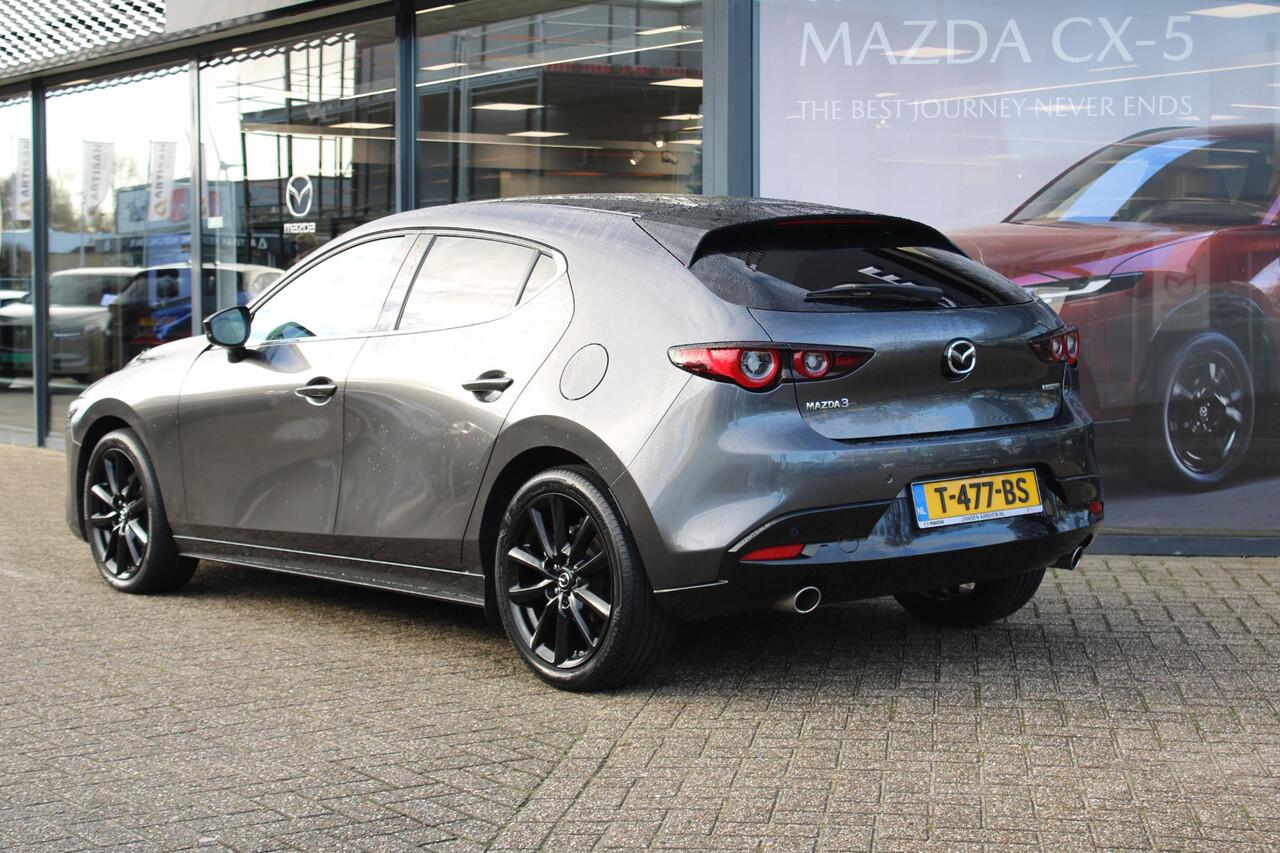 Mazda 3 2.0 e-SkyActiv-G M Hybrid 150 Homura , Adap. Cruise, LMV 18 Inch, PDC, Camera, Navi, Apple Carplay, Clima, Stoelverwarming, HUD, Stoffen bekleding