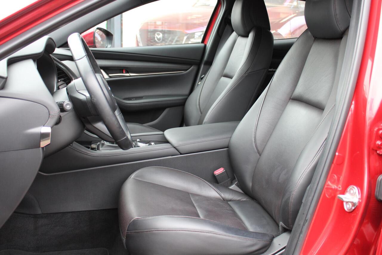 Mazda 3 HB 2.0 e-SkyActiv-G M Hybrid 122 Comfort met Bose , Leder, Bose, Adap.cruise,Navi, Apple Carplay, PDC, LMV 16 Inch, Stuur/Stoelverwarming.