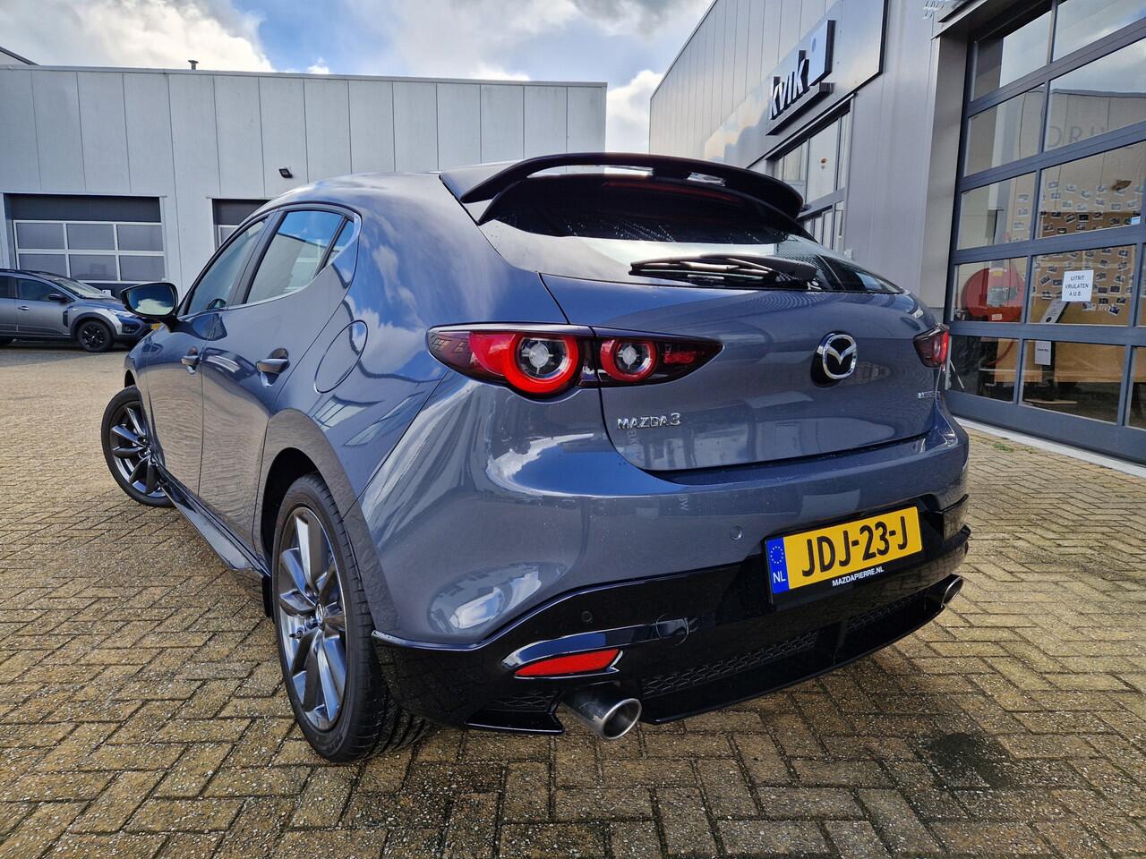 Mazda 3 2.5 e-SkyActiv-G 140 M Hybrid 140 Centre-line | DEMO DEAL!!! | AERO PACK |