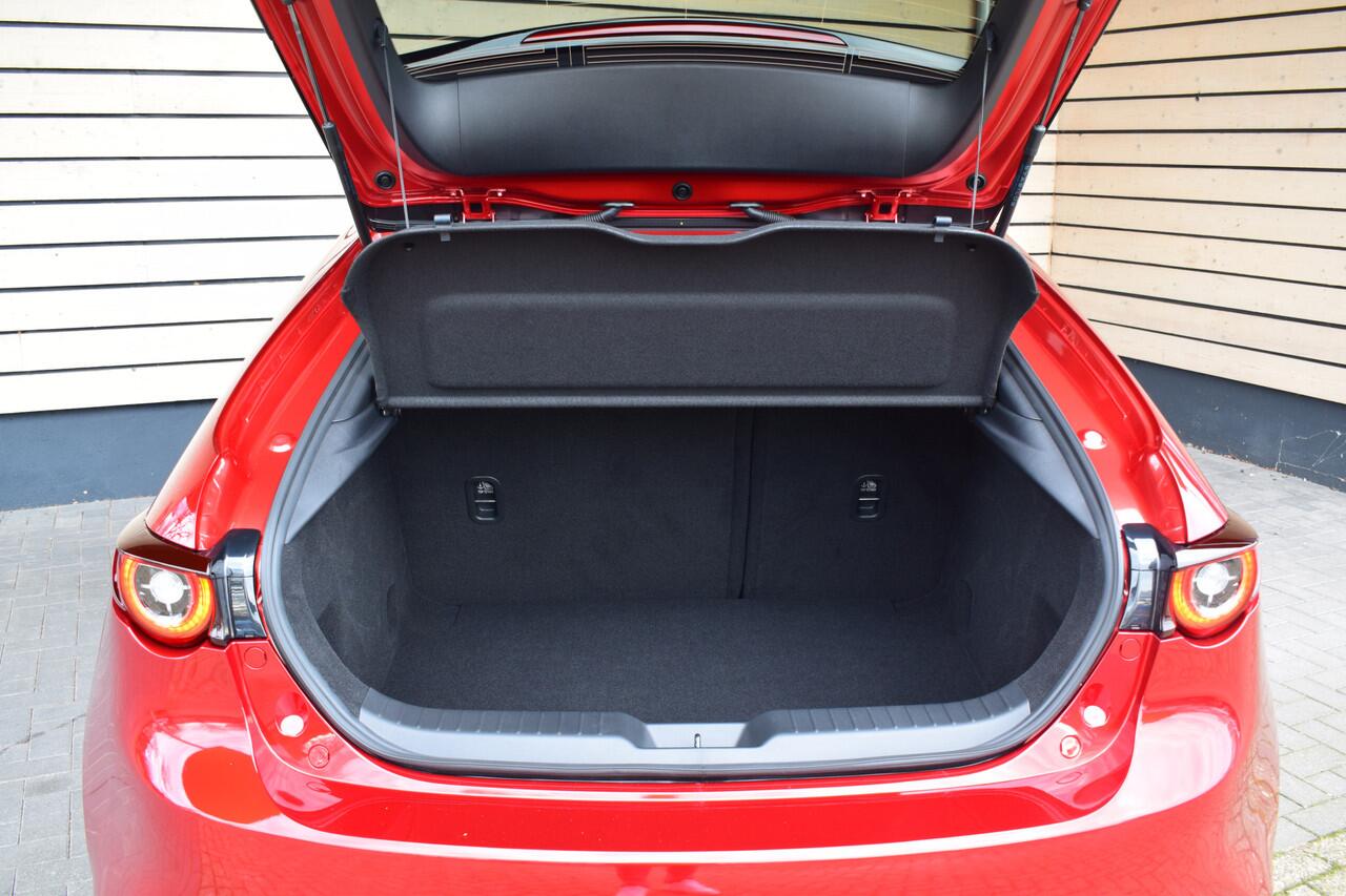 Mazda 3 2.0 e-SkyActiv-X 186 Homura - nu met ¤ 3.000,- Voorraad korting - Meerdere kleuren/uitvoeringen uit voorraad leverbaar