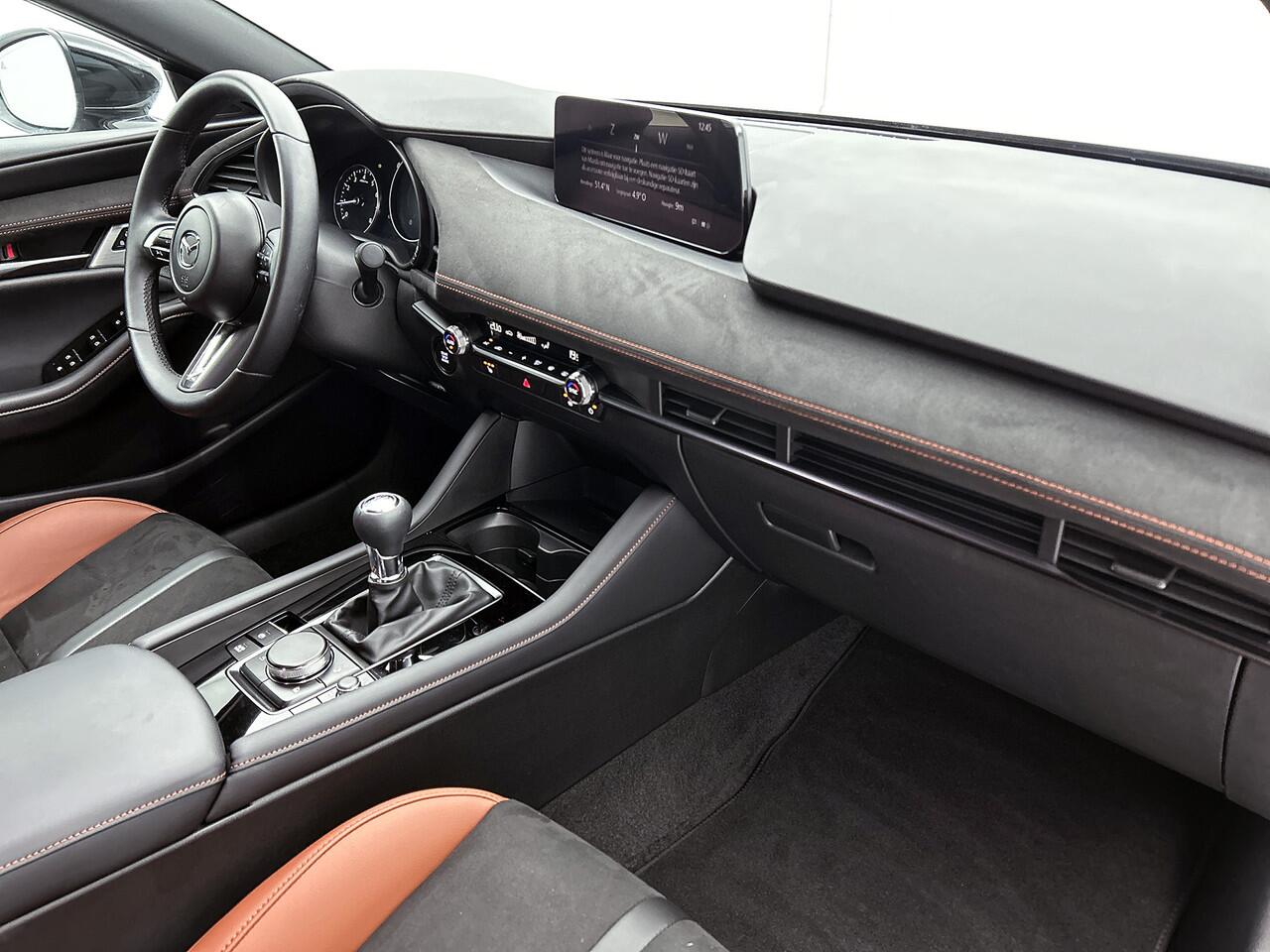 Mazda 3 2.5 e-SkyActiv-G M Hybrid 140 Nagisa | Uniek interieur