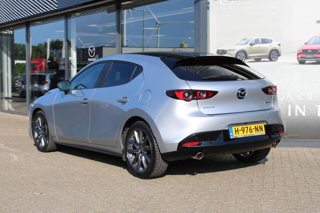 Mazda 3 HB 2.0 e-SkyActiv-G M Hybrid 122 Comfort , Automaat, LMV 18 Inch, HUD, Zwart dak, Stuurverwarming, Stoelverwarming, Clima, stoffen bekleding, Apple Carplay, PDC, Camera, Navi, Adap. Cruise