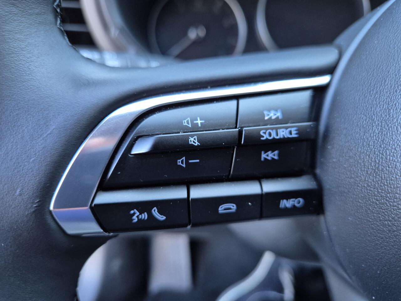 Mazda 3 2.0 e-SkyActiv-X M Hybrid 186 Takumi | AUTOMAAT | FULL BLACK PACK | 18-INCH LMV | BOSE | 360 CAMERA |