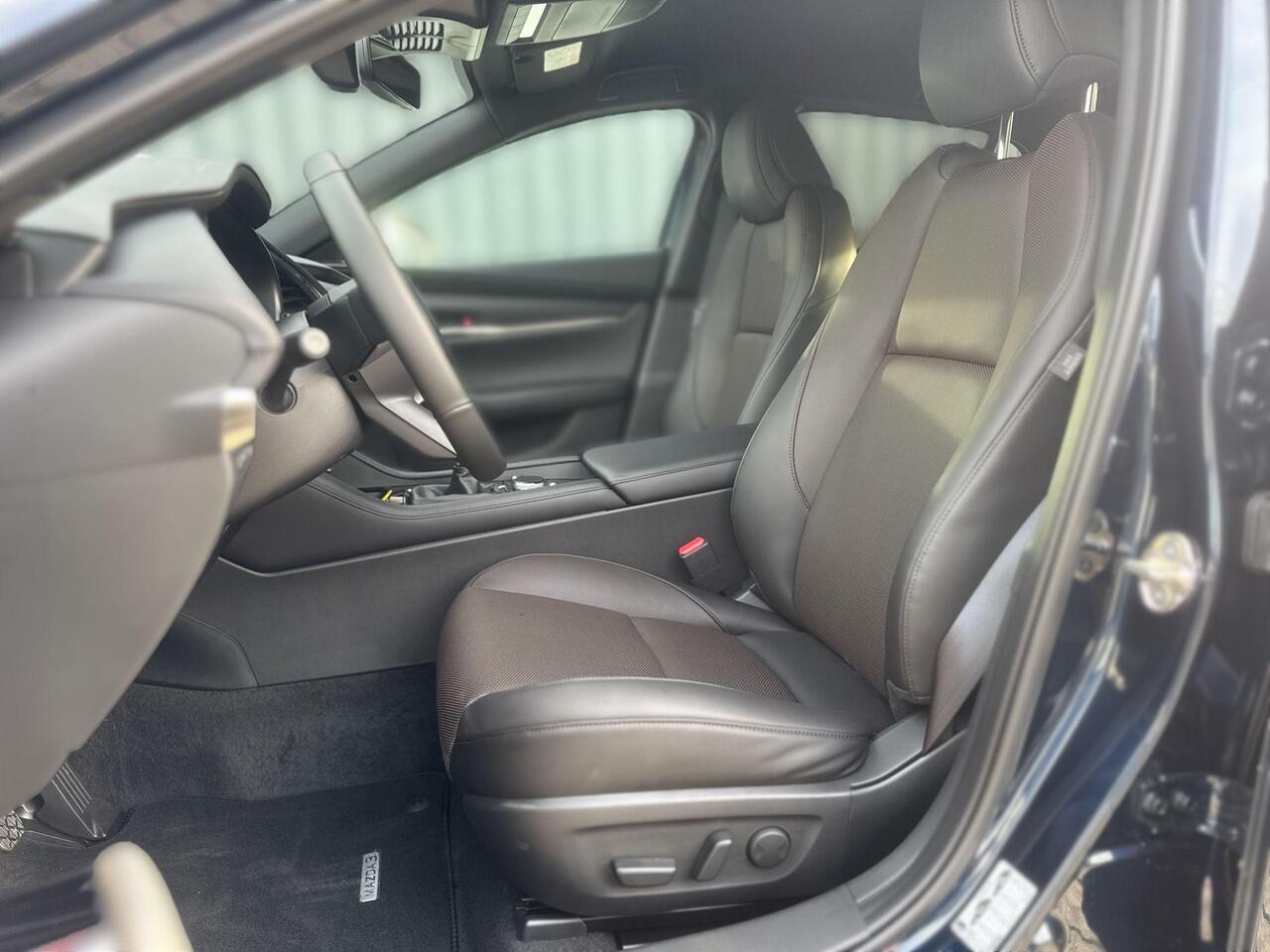 Mazda 3 2.5 e-SkyActiv-G M Hybrid 140 Takumi | Rijklaar | Apple Carplay | Cruise adaptief | Camera