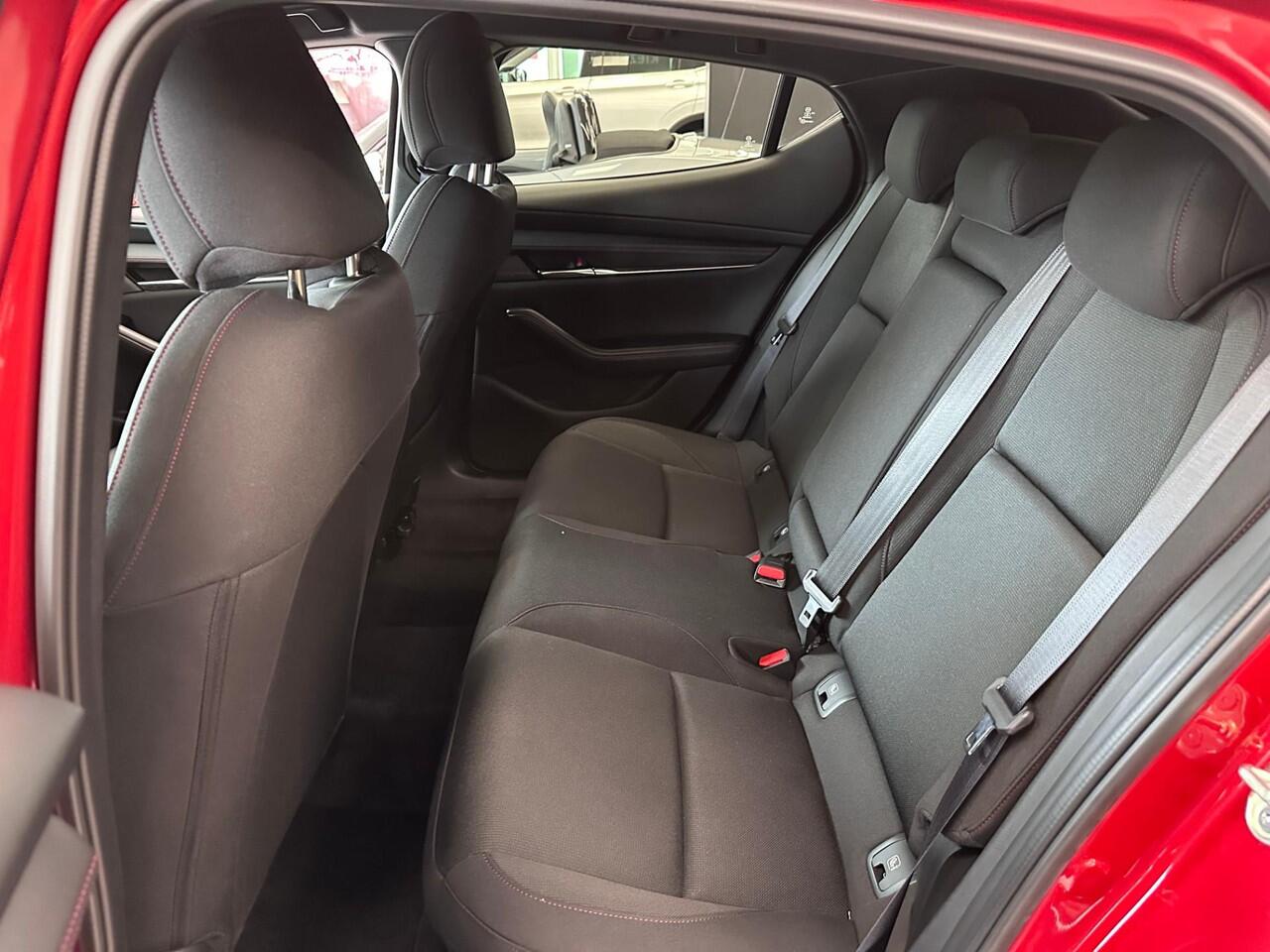 Mazda 3 2.0 e-SkyActiv-G M Hybrid 150 Homura | Rijklaar | Apple Carplay | Parkeersensor | Stoelverwarming