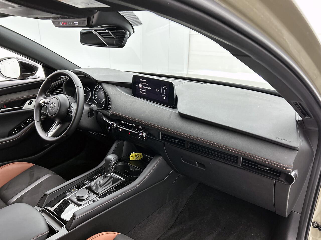 Mazda 3 2.0 e-SkyActiv-X M Hybrid 186 Nagisa / Full options !