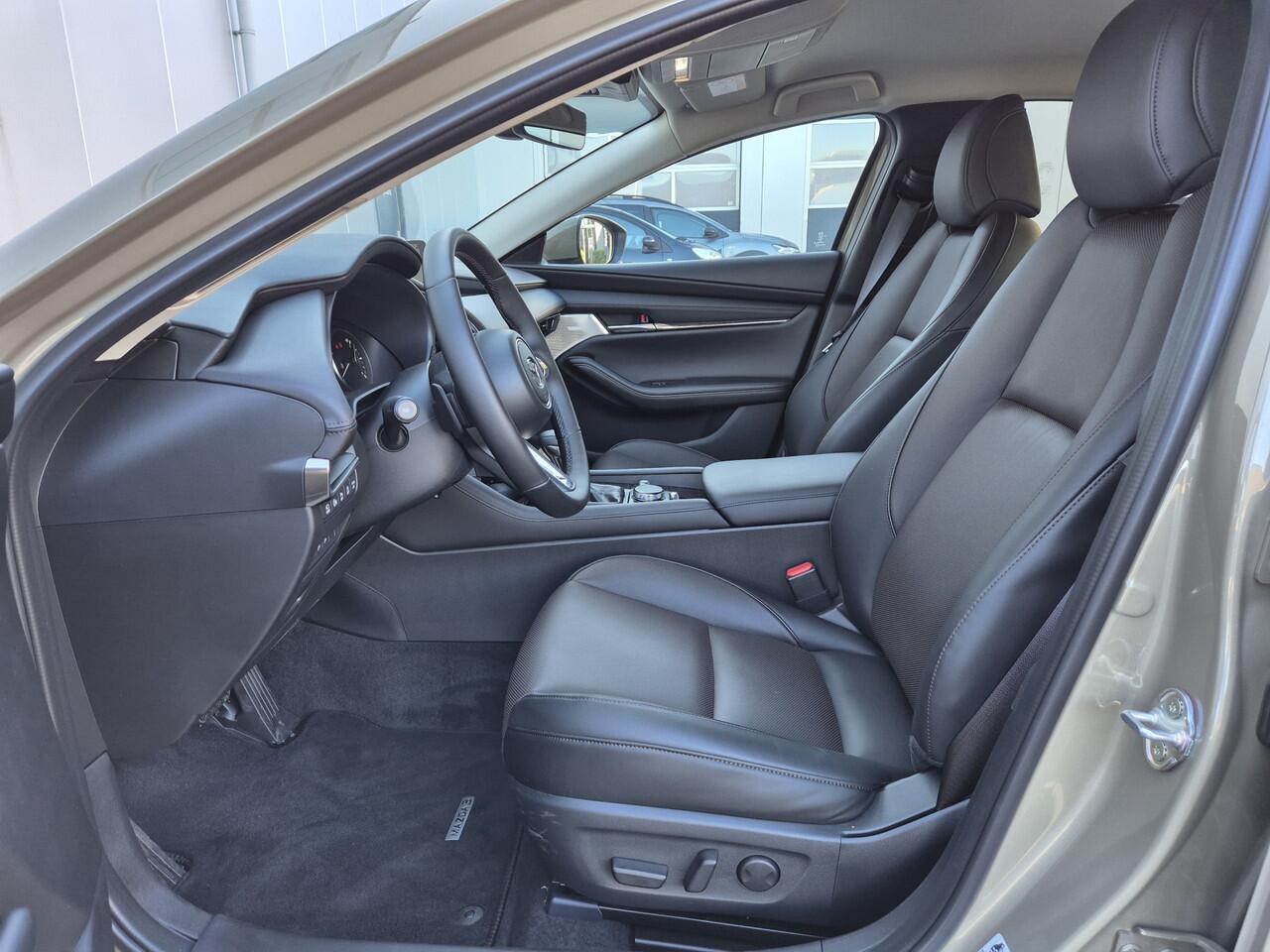 Mazda 3 2.0 e-SkyActiv-X M Hybrid 186 Takumi | AUTOMAAT | FULL BLACK PACK | 18-INCH LMV | BOSE | 360 CAMERA |