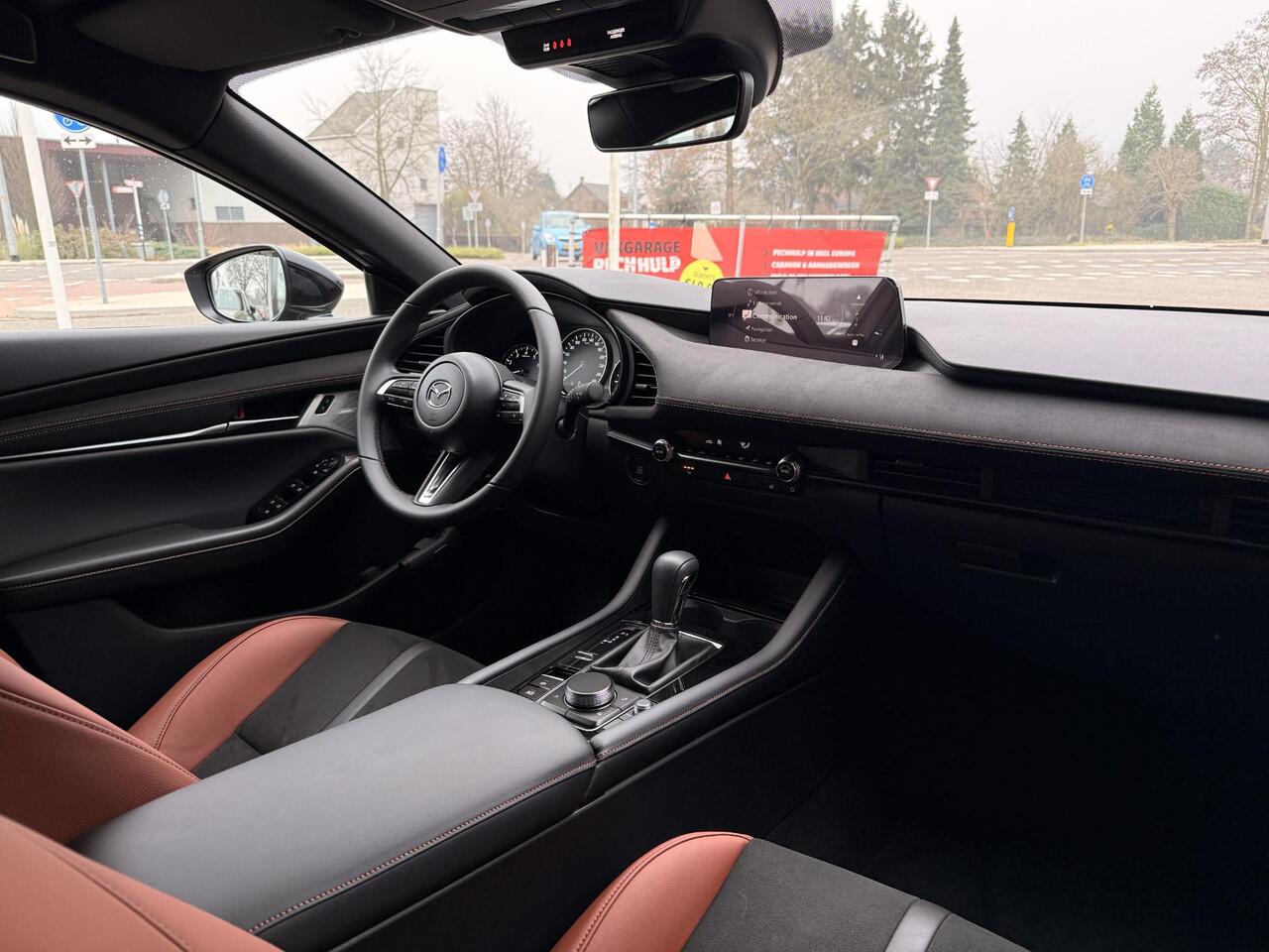 Mazda 3 2.5 e-SkyActiv-G M Hybrid 140 Nagisa | AUTOMAAT | ALL SEASON | CAMERA | PARKEER SENSOREN VOOR EN ACHTER |