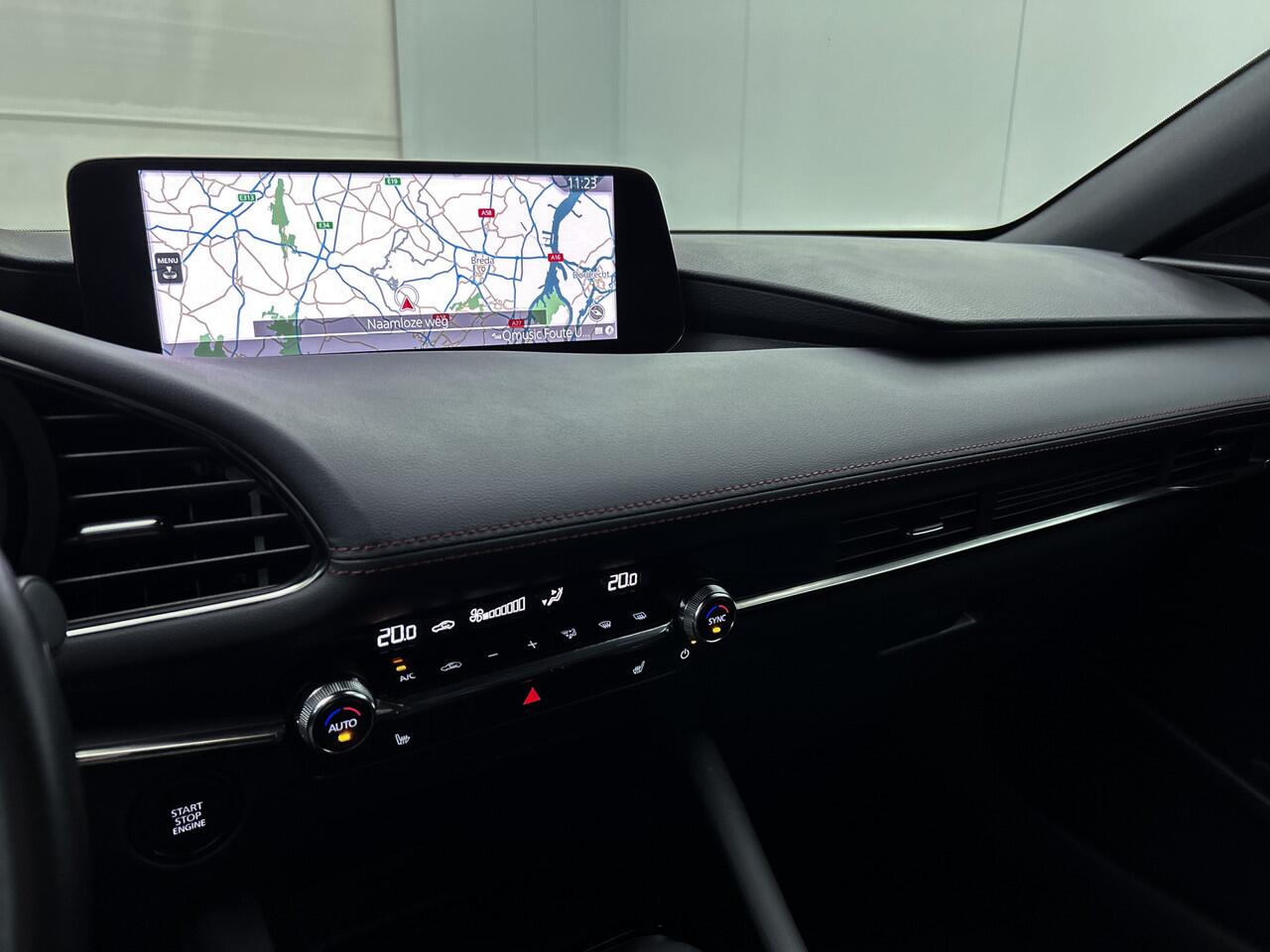 Mazda 3 2.0 e-SkyActiv-G M Hybrid 150 Homura Camera | Full- map Navi | Stoelverwarming