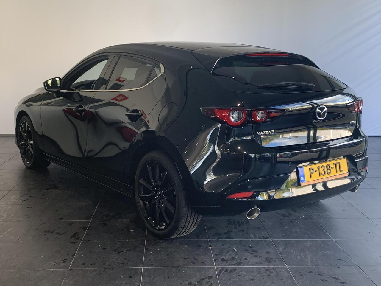 Mazda 3 2.0 e-SkyActiv-X M Hybrid 186 Luxury | AUTOMAAT | NAVIGATIE | ADAPTIVE CRUISECONTROL | ACHTERUITRIJCAMERA | PARKEERSENSOREN VOOR-/ACHTER | STOEL-/STUURVERWARMING | VOL LEDER