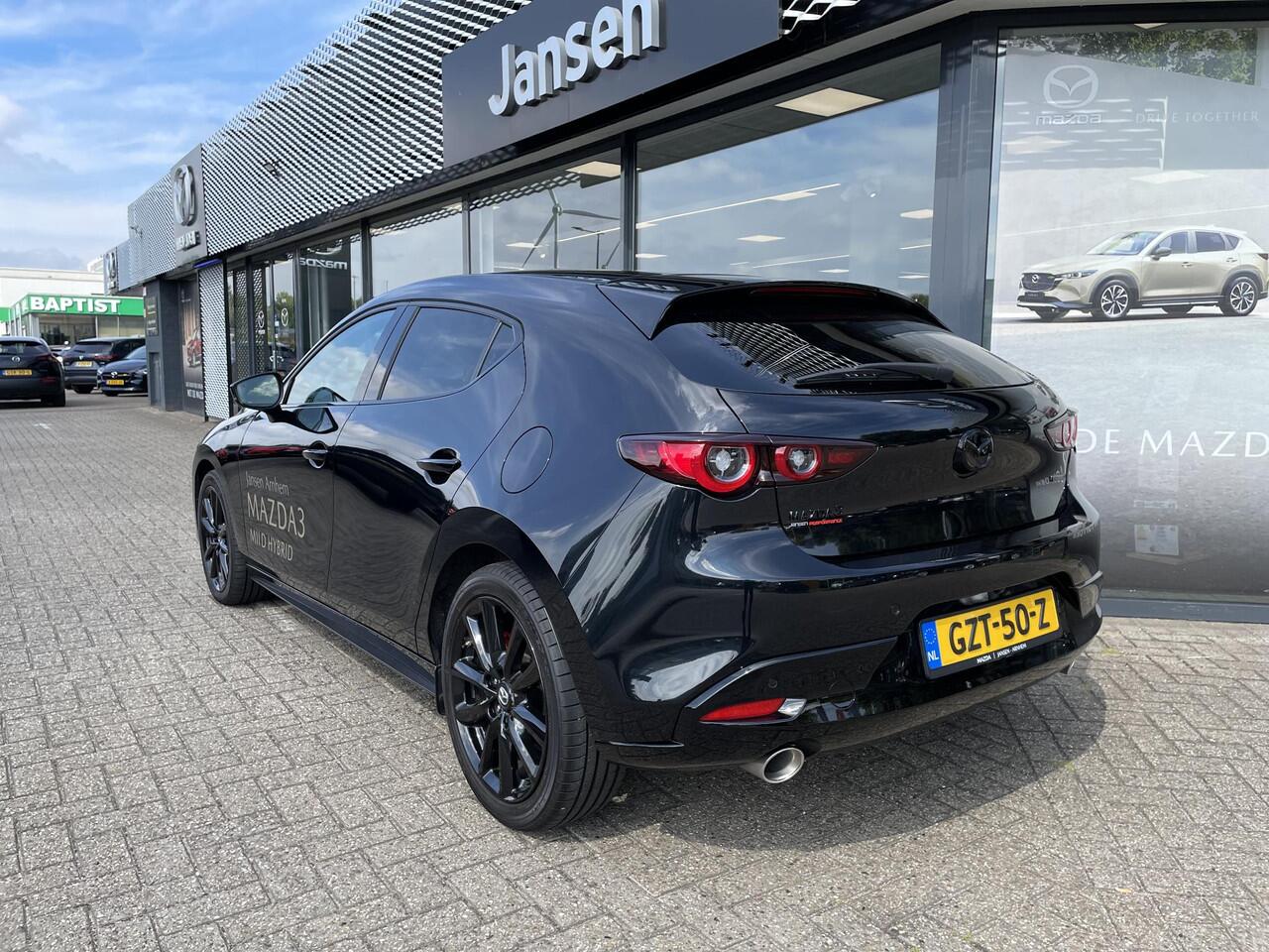 Mazda 3 HB 2.0 e-SkyActiv-X 186 M Hybrid Nagisa , Demovoordeel ¤5.985,-, Jansen Performance uitvoering, Bruin Leder, Bose, Navi, Adap.Cruise, Clima, Apple Carplay, Camera, PDC, HUD, Stoelverwarming, 18" LMV