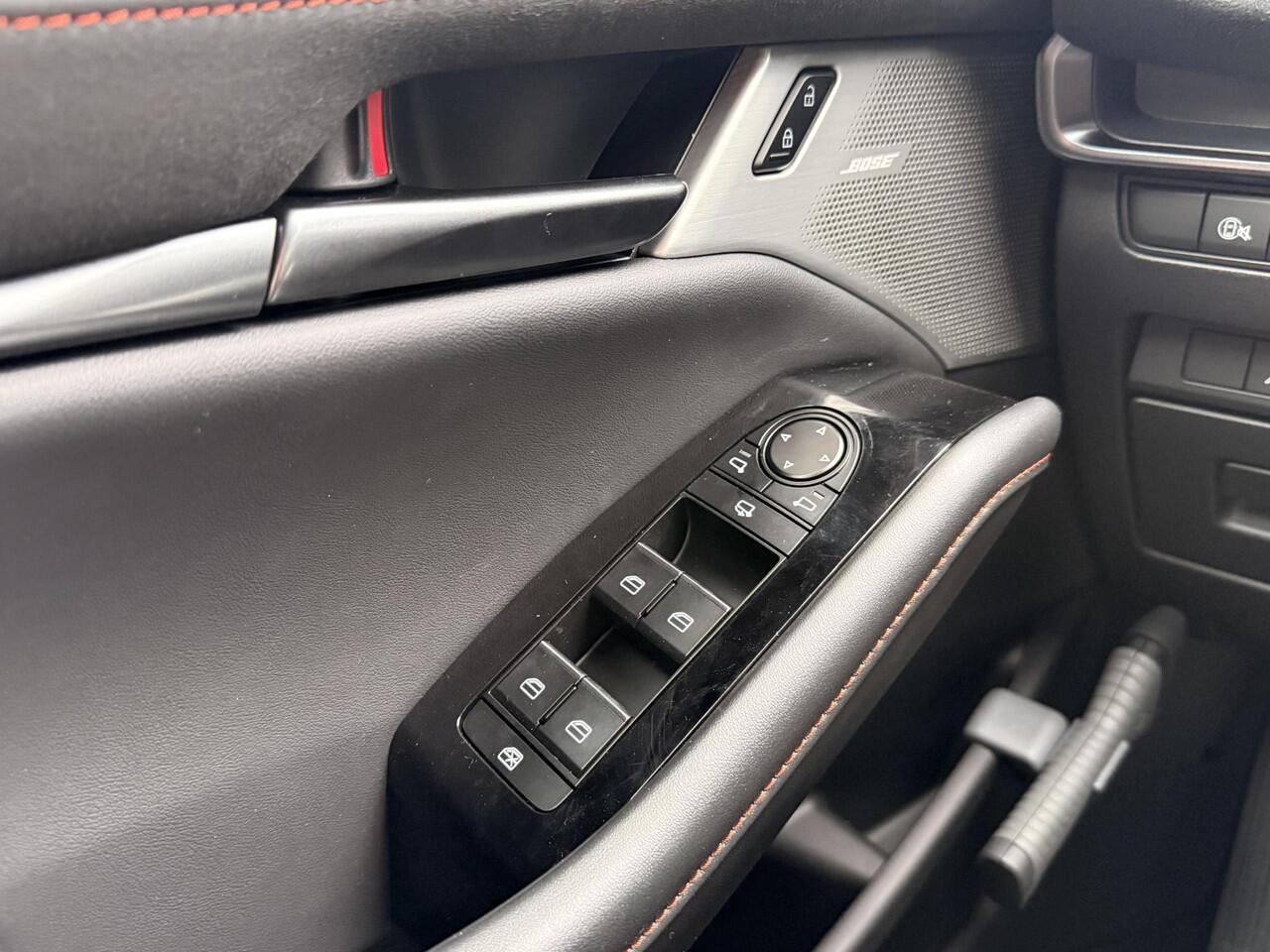 Mazda 3 2.5 e-SkyActiv-G M Hybrid 140 Nagisa | AUTOMAAT | ALL SEASON | CAMERA | PARKEER SENSOREN VOOR EN ACHTER |