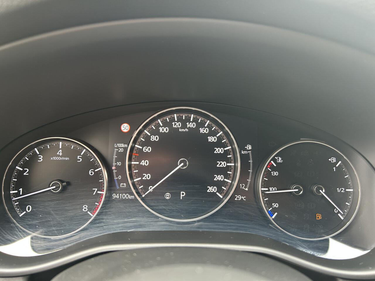 Mazda 3 2.0 e-SkyActiv-X M Hybrid 180 Comfort met Bose | Automaat | Head-up display | Navigatie |