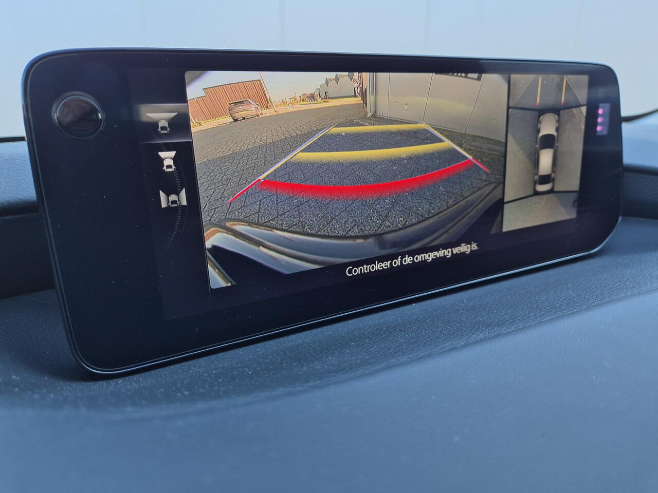 Mazda 3 2.0 e-SkyActiv-X M Hybrid 186 Takumi | AUTOMAAT | FULL BLACK PACK | 18-INCH LMV | BOSE | 360 CAMERA |