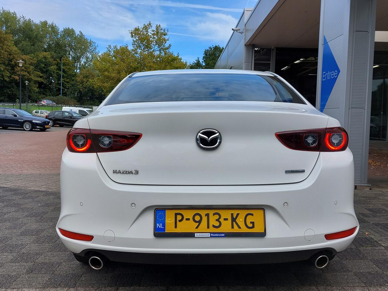 Mazda 3 2.0 e-SkyActiv-G M Hybrid 122pk | Origineel NL | Navi | Apple Carplay + Android Auto | Airco | Adap.Cruise | Led Koplampen | Pdc+Camera | Rijstrook+Licht+Regensensor | 16''lm
