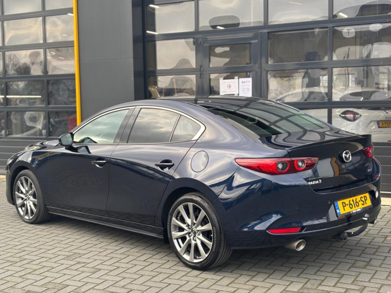 Mazda 3 2.0 e-SkyActiv-X Hybrid 186 Luxury Automaat Trekhaak Leer Bose Audio