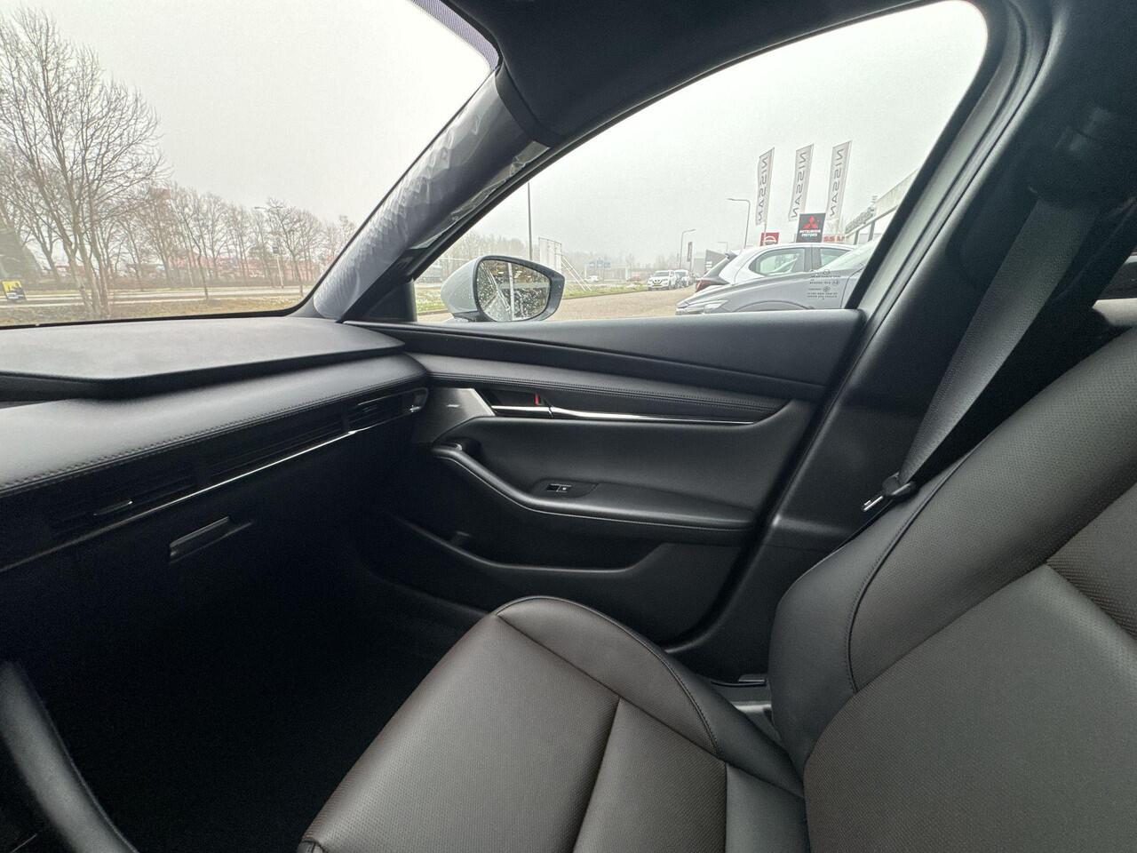 Mazda 3 2.5 e-SkyActiv-G M Hybrid 140 PK Takumi