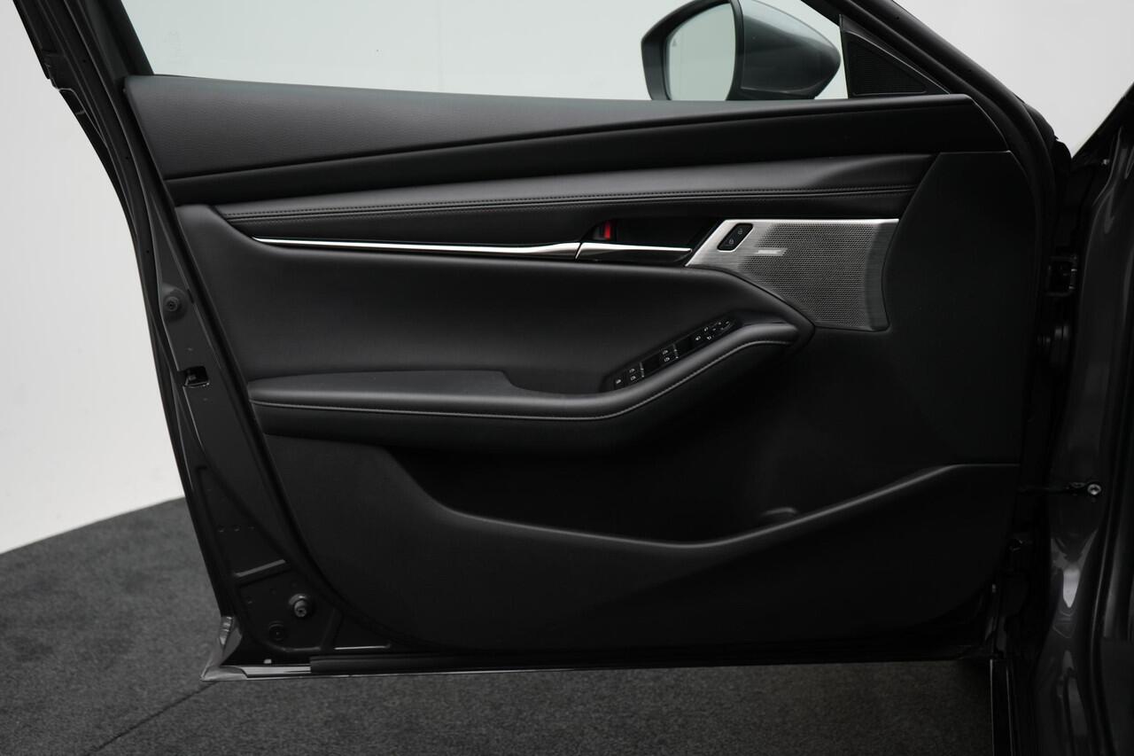 Mazda 3 2.0 SkyActiv-X Luxury i-Activesense: dealer onderhouden