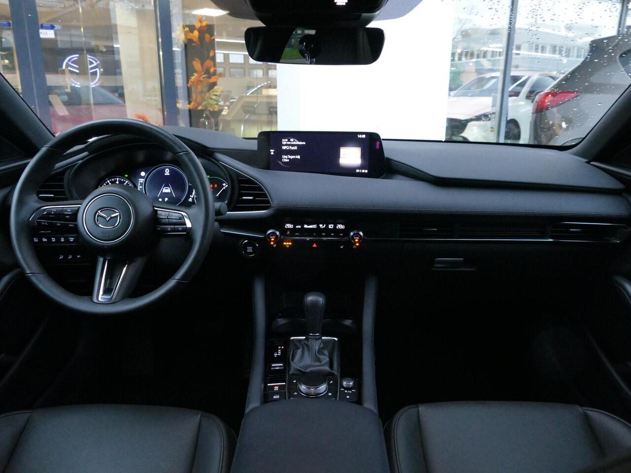 Mazda 3 2.0 e-SkyActiv-X M Hybrid 186 Exclusive-line | Leder | Shadowline Pack | RIJKLAARPRIJS!