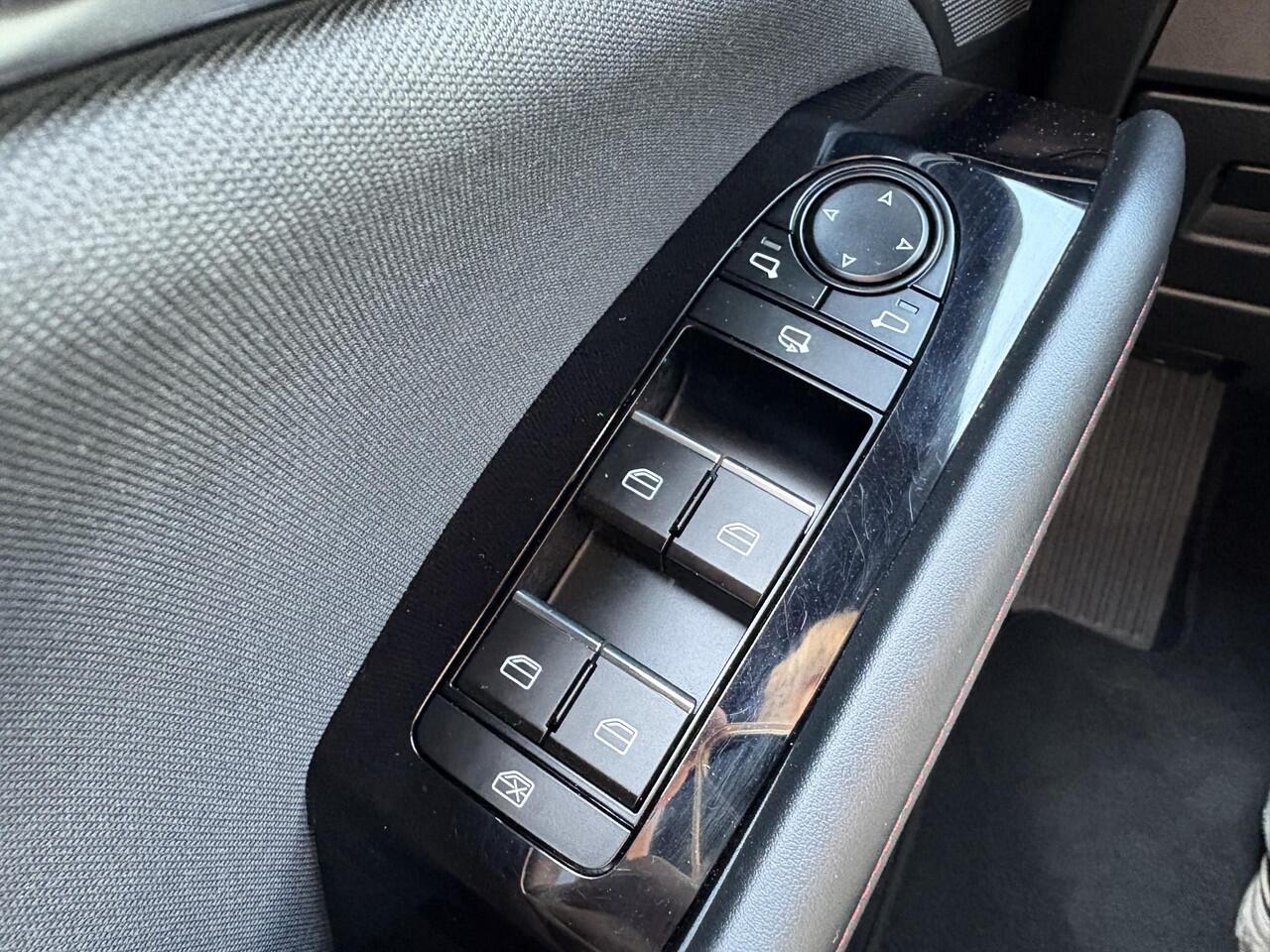 Mazda 3 2.0 e-SkyActiv-X M Hybrid 186 Homura BTW auto / Garantie t/m 02-2030 / Huidige nieuwprijs ¤41.610,-