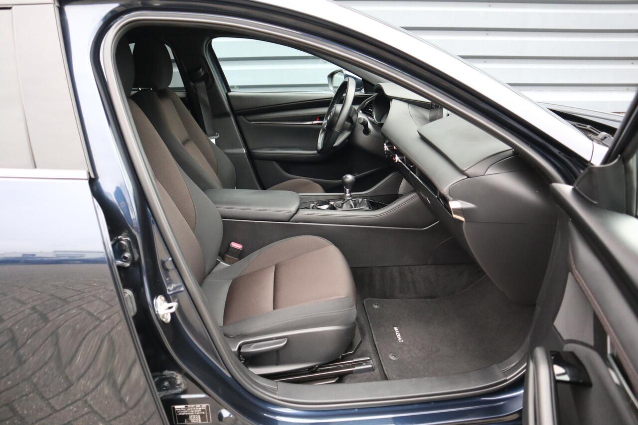 Mazda 3 2.0 e-SkyActiv-G M Hybrid 122 Luxury