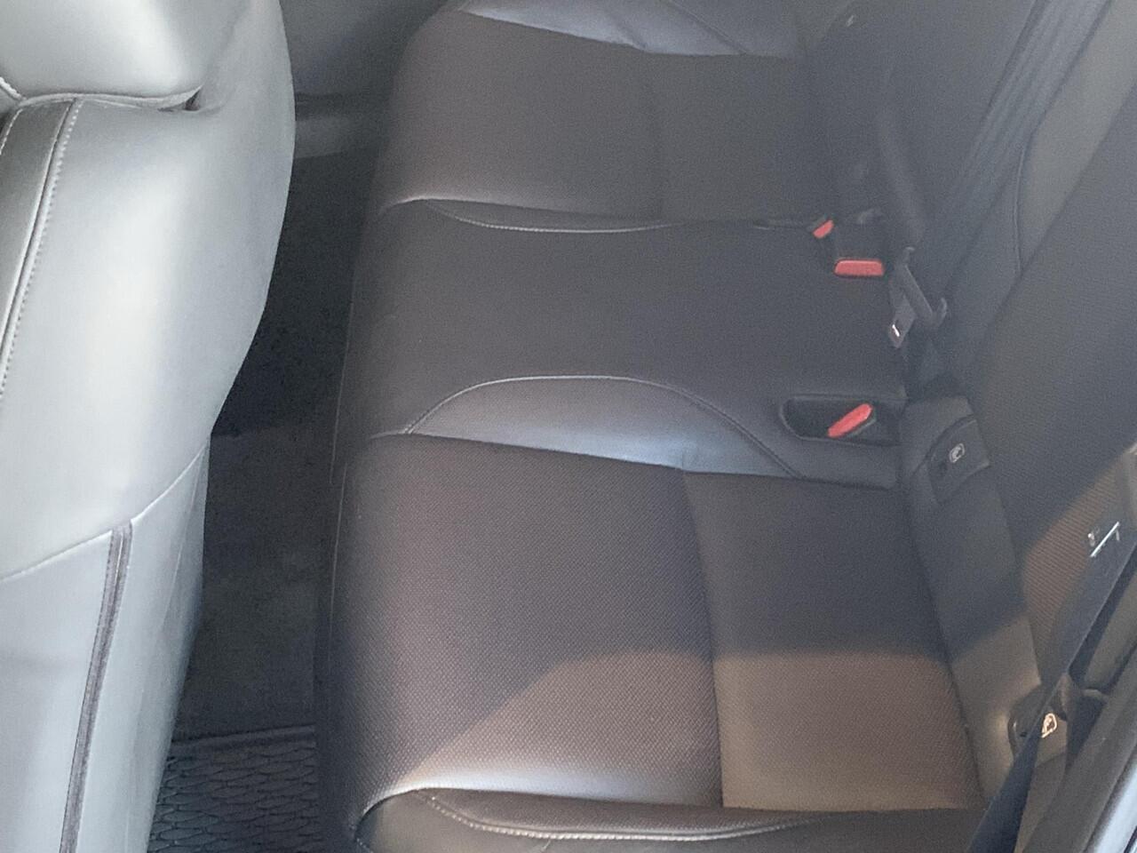 Mazda 3 2.0 e-SkyActiv-X M Hybrid 186 Luxury | AUTOMAAT | NAVIGATIE | ADAPTIVE CRUISECONTROL | ACHTERUITRIJCAMERA | PARKEERSENSOREN VOOR-/ACHTER | STOEL-/STUURVERWARMING | VOL LEDER