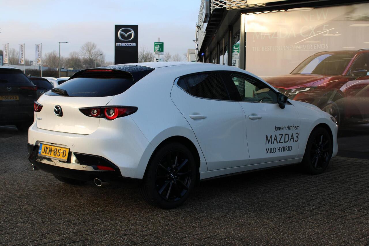Mazda 3 HB 2.5 e-SkyActiv-G M Hybrid 140 Nagisa , Demovoordeel ¤ 6.490,-, Automaat, Bruin Leder, Bose, Navi, Adap.Cruise, Clima, Apple Carplay, Camera, PDC, HUD, Stoelverwarming, 18" LMV