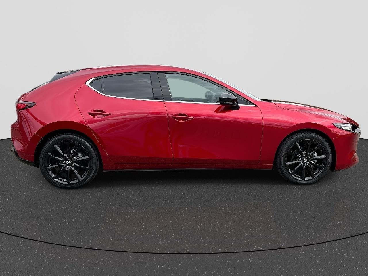 Mazda 3 2.5 e-SkyActiv-G M Hybrid 140 Homura | Rijklaar | Apple Carplay | Parkeersensor | Stoelverwarming