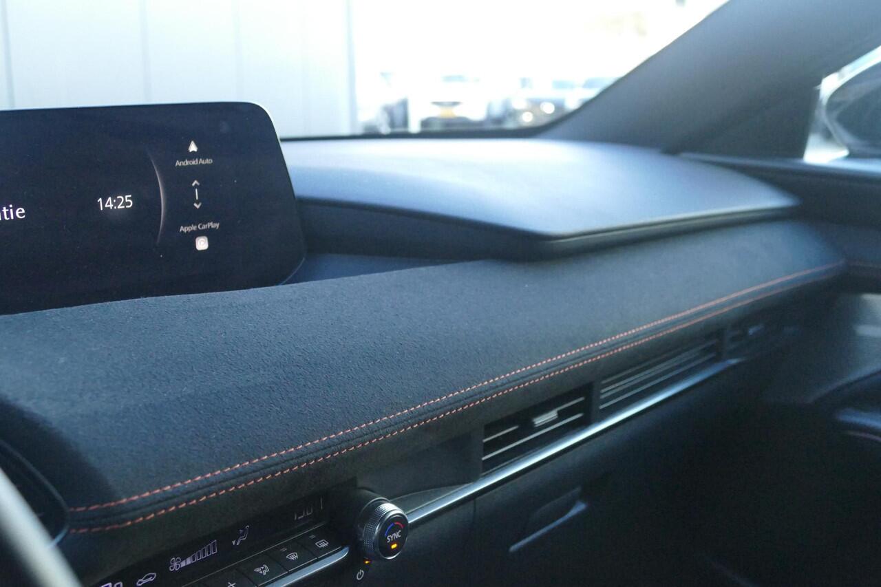 Mazda 3 2.5 e-SkyActiv-G M Hybrid 140 Nagisa | Demo | Black line | RIJKLAARPRIJS!