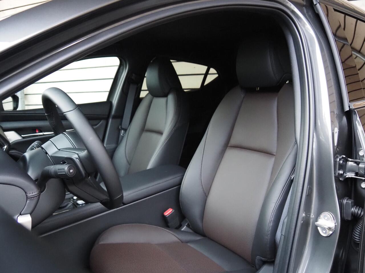 Mazda 3 2.0 e-SkyActiv-X M Hybrid 186 Takumi - Nu met ¤ 3.000,- Voorraadkorting