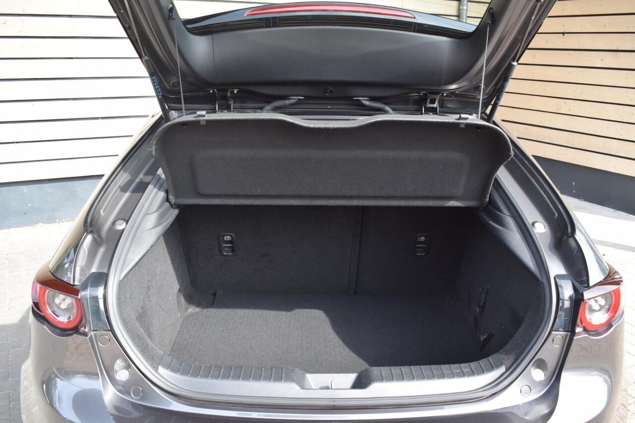 Mazda 3 2.0 e-SkyActiv-X M Hybrid 180 Comfort met Bose - Dealer onderhouden - Afneembare trekhaak