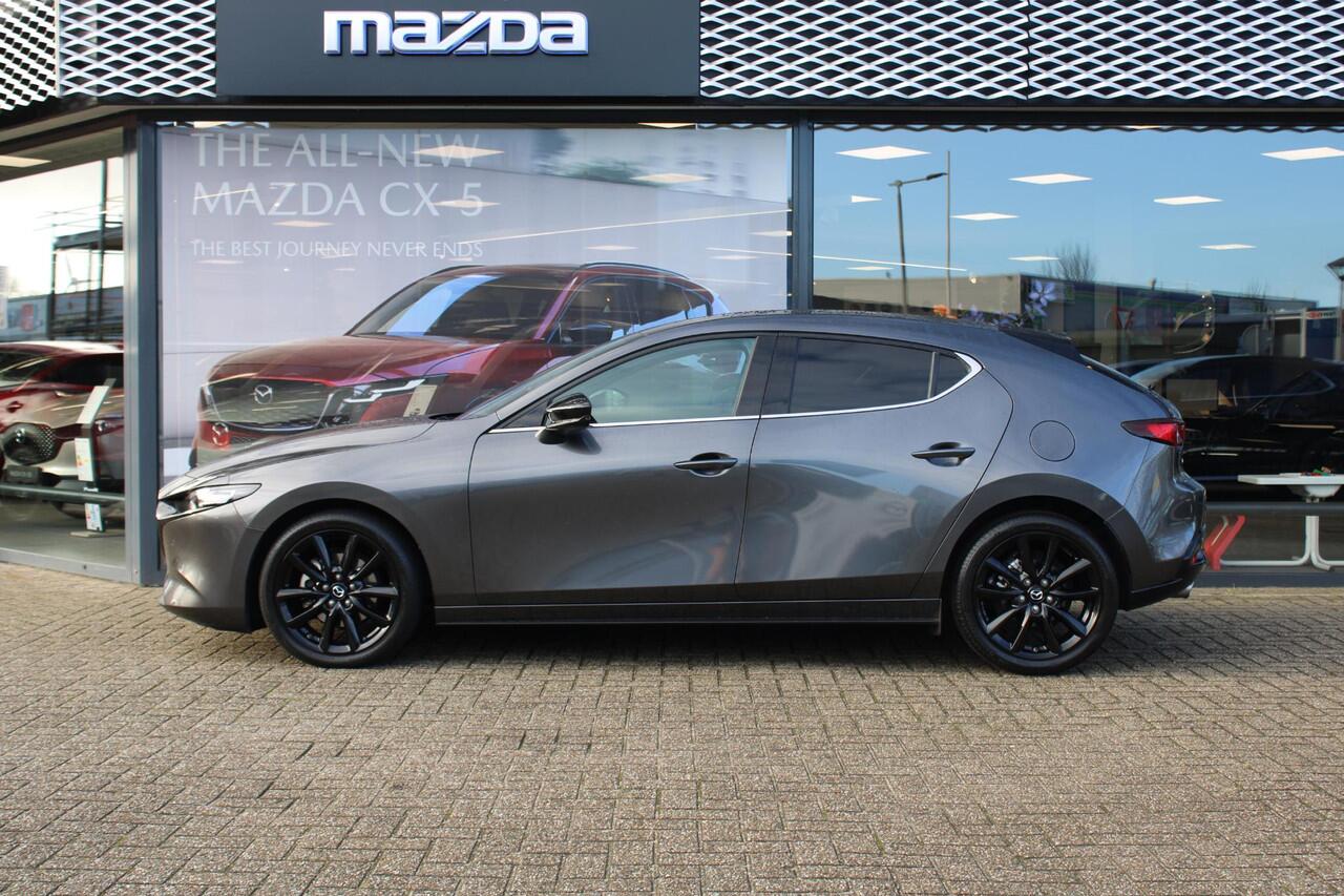 Mazda 3 2.0 e-SkyActiv-G M Hybrid 150 Homura , Adap. Cruise, LMV 18 Inch, PDC, Camera, Navi, Apple Carplay, Clima, Stoelverwarming, HUD, Stoffen bekleding